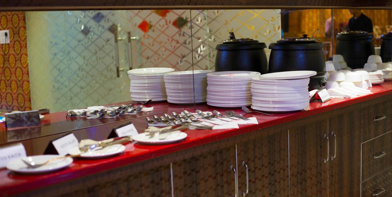 Hotel Kings Regency Drang Экстерьер фото
