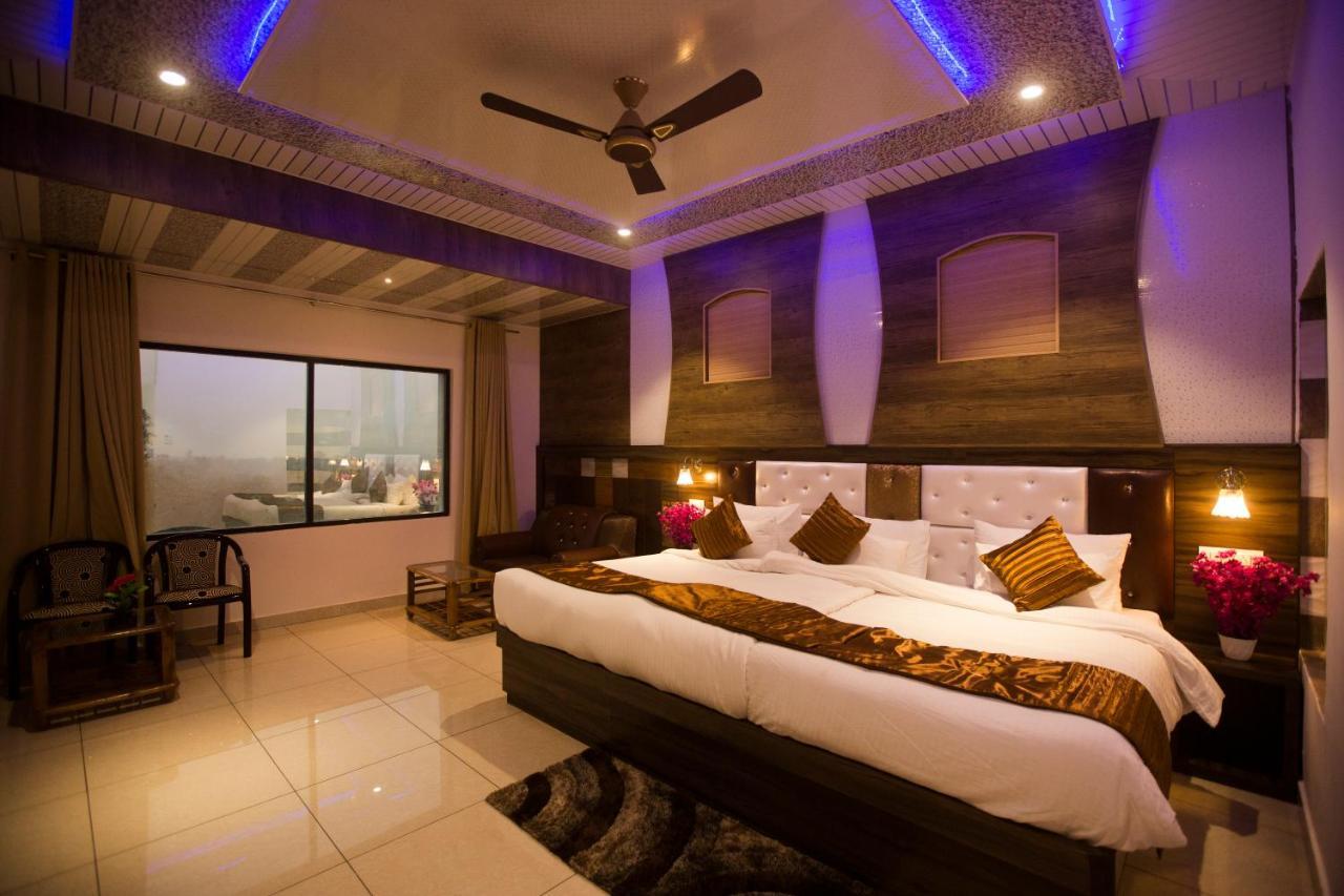 Hotel Kings Regency Drang Экстерьер фото